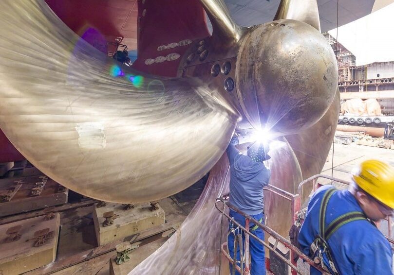 Rondleding bij de Meyer Werft de grootste van Europa